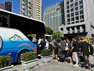 役男搭車從軍去