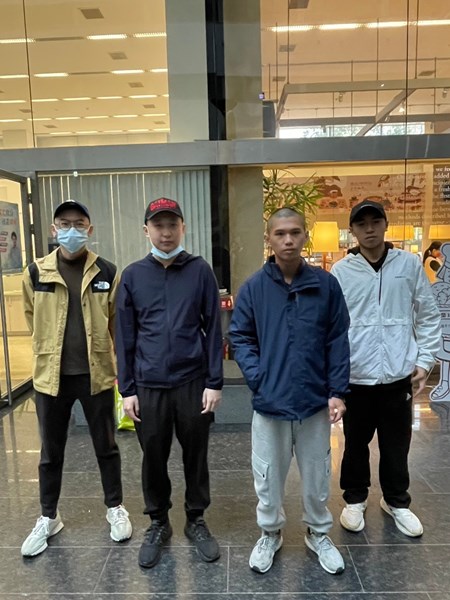 南區役男合影留念