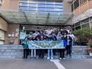 台中市南區區公所人文課王龍貴課長與從軍役男合影留念