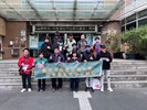 台中市南區區公所李美麗區長與人文課王龍貴課長與從軍役男合影留念