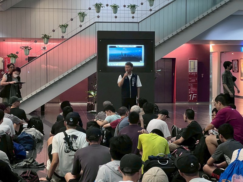 台中市政府長官向從軍役男政令宣導