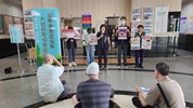 台中市南區區公所李美麗區長與人文課陳榮庭課長對從軍役男政令宣導並宣傳最新活動