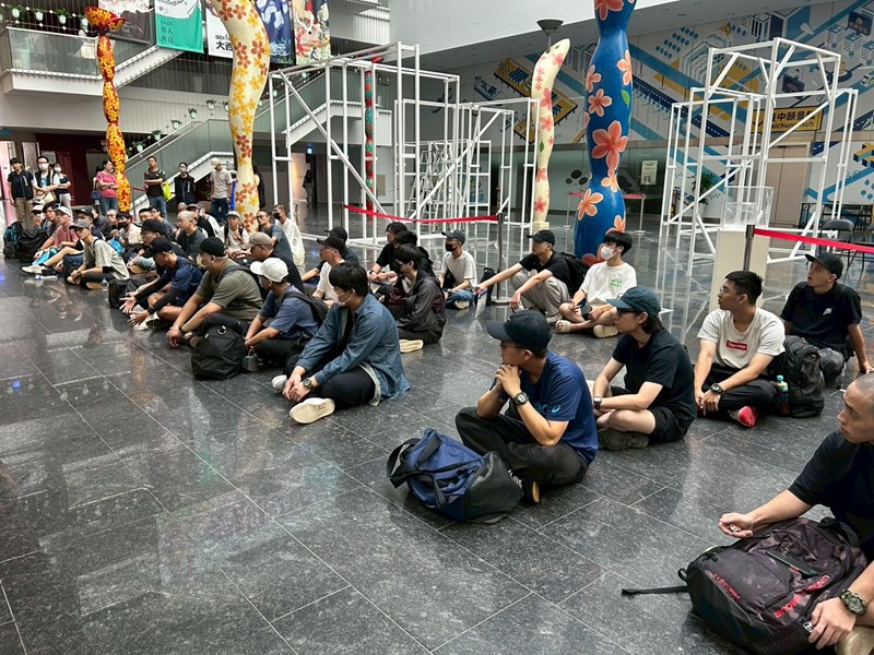 台中市政府長官對從軍役男唱名報到