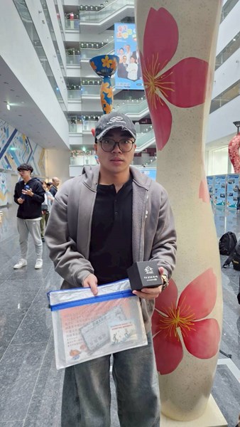 台中市南區從軍役男照相留念