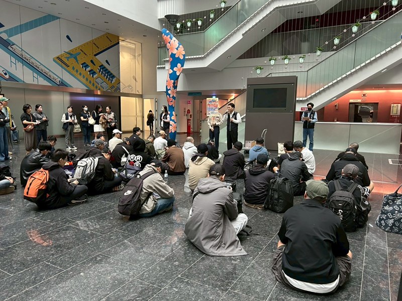 台中市政府長官對從軍役男政令宣導及宣傳台中購物節等活動