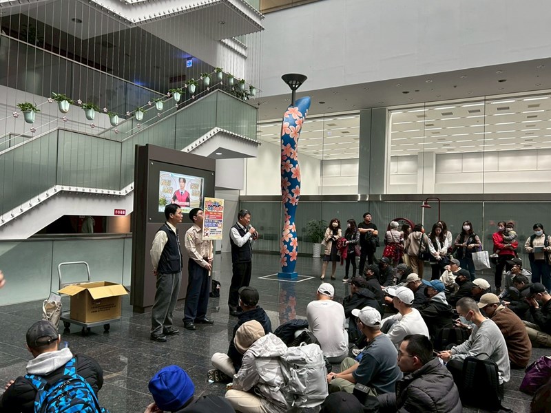 台中市政府長官對從軍役男政令宣導及宣傳2026中台灣燈會等活動