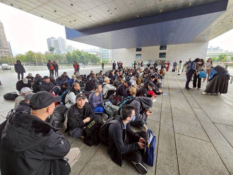 台中市政府長官對從軍役男政令宣導及宣傳2026中台灣燈會等活動