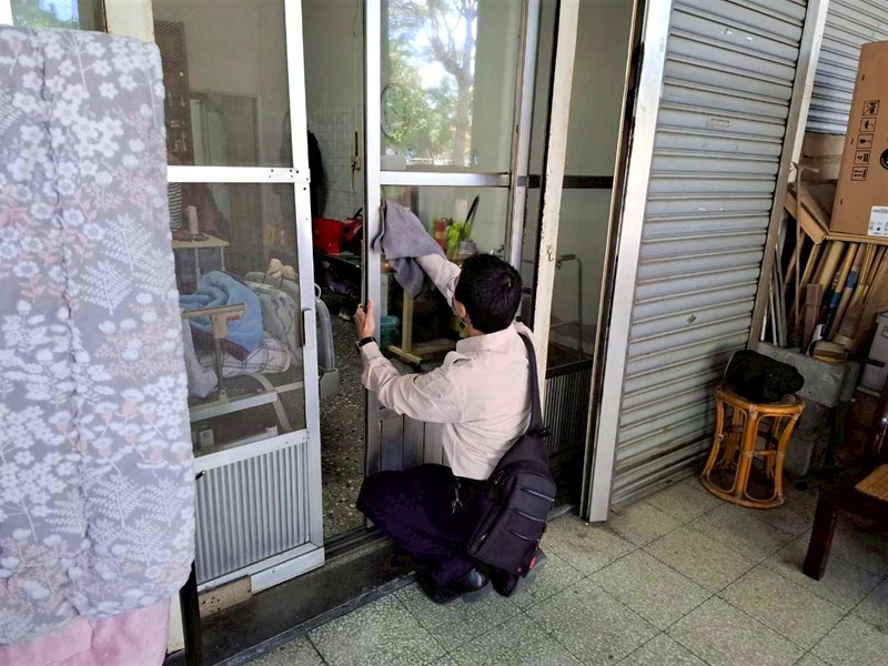 由台中市南區區公所李美麗區長與人文課陳榮庭課長帶領替代役役男歲末年終關懷獨居長者活動實況