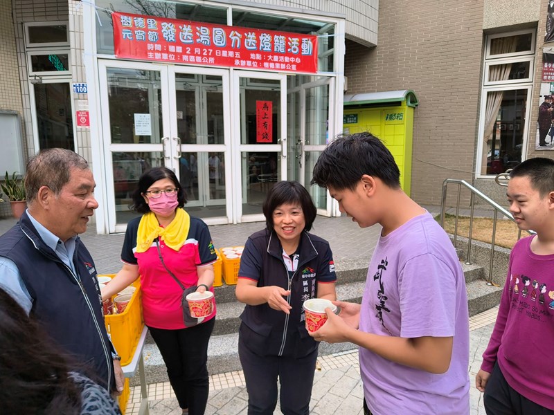 燕舞新春慶有餘 張燈結綵鬧元宵3