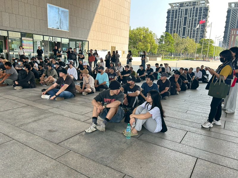 台中市政府長官對從軍役男政令宣導及宣傳115學年度起台中公立國中小營養午餐全面免費等活動