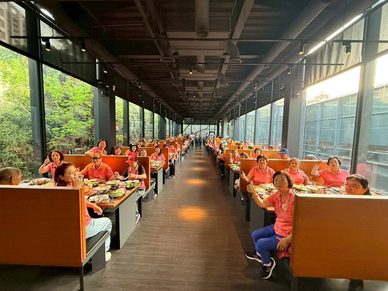 台中市南區區公所李美麗區長帶領民政志工與「火柴故事館」志工團隊前往南投日月潭地區教育訓練實況