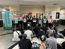 台中市南區區公所黃順良主任秘書與人文課李文武課長對從軍役男政令宣導如反詐騙及宣傳115學年度起台中公立國中小營養午餐全面免費等活動