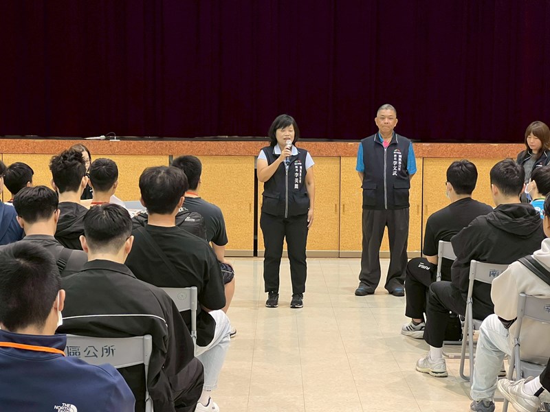 替代役備役實彈射擊出發成功嶺實況