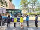 台中市南區區公所李美麗區長與人文課李文武課長及諸位貴賓對從軍役男依依揮手送別