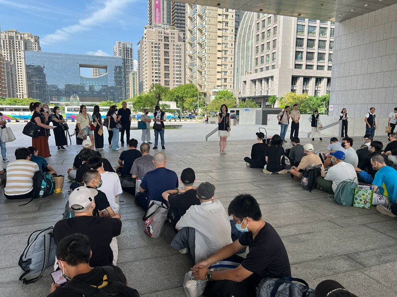台中市政府長官對從軍役男政令宣導及宣傳115學年度起台中市公立與私立國中小營養午餐全面免費等活動