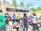 台中市南區區公所李美麗區長與人文課李文武課長與諸位貴賓與從軍役男依依揮手送別