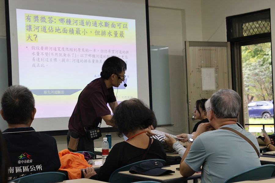 「綠川生態夏令營：從綠川看河川生態」活動實況