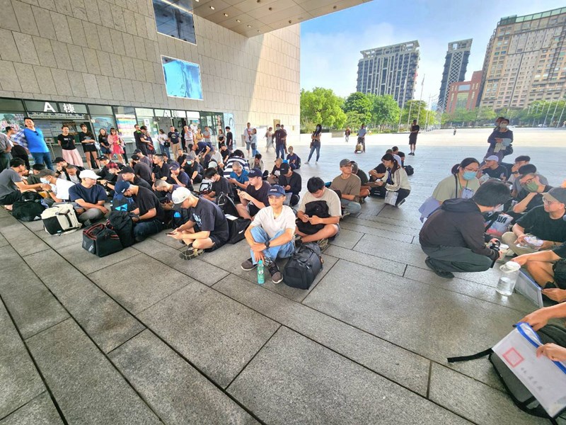 台中市政府長官對從軍役男唱名報到