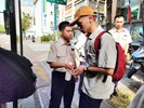 台中市南區區公所李美麗區長與人文課李文武課長重視送兵活動中從軍役男衛生防疫措施