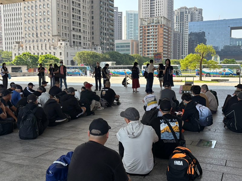 台中市政府長官對從軍役男政令宣導及宣傳115學年度起台中市公立與私立國中小營養午餐全面免費等活動