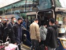 役男上車前往營區