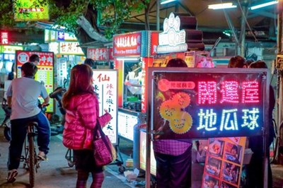 忠孝夜市-圖片來源-臺中觀光旅遊網
